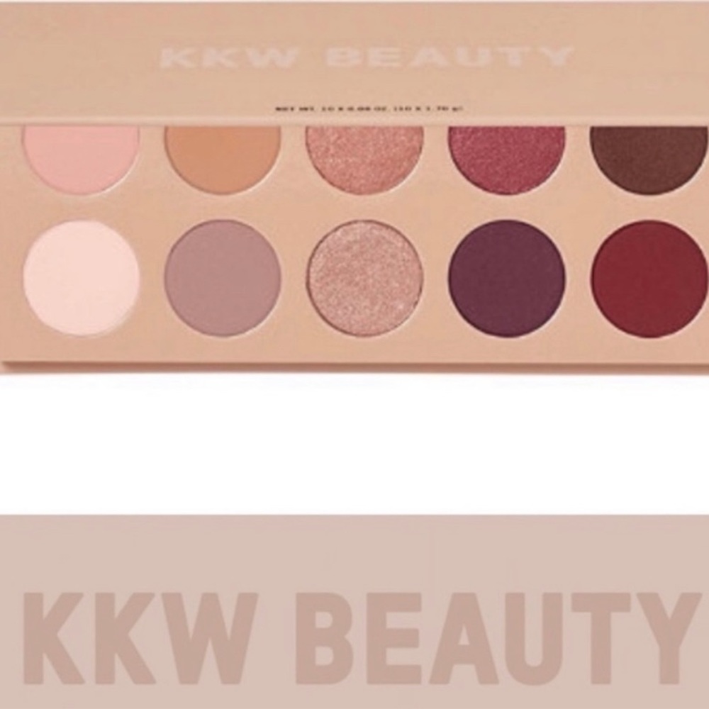 🌸 KKW BEAUTY CLSSIC BLOSSOM EYESHADOW PALLET🌸 USED🌸READ BIO & VIEW PICS
